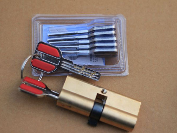 梨树24小时上门开锁公司